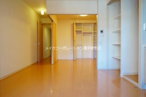 ※入居中の為別部屋写真使用現状優先 キルンズ博多駅南 ベッドルーム