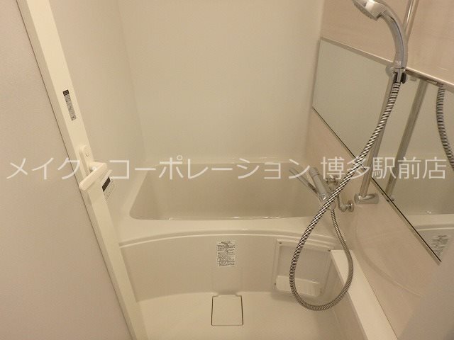 バス LANDIC Y138 風呂画像