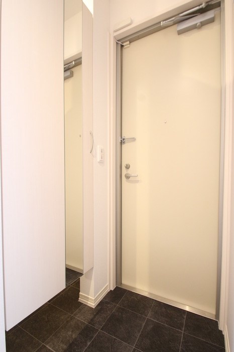 写真は同型タイプ D-roomパークサイド吉塚 玄関