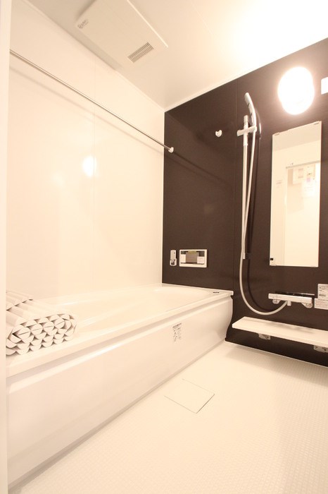 写真は同型タイプ D-roomパークサイド吉塚 風呂画像