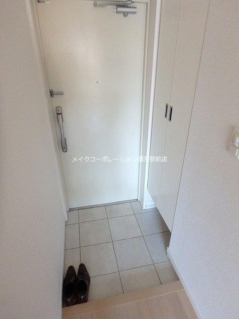 玄関 リアンシエルブルー東比恵 玄関