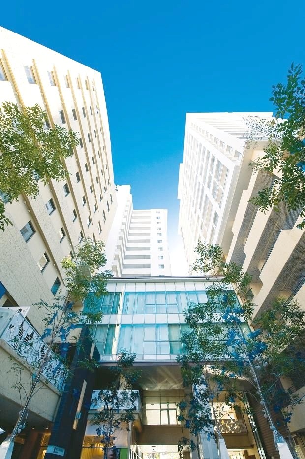 天神プレイスウエスト 外観