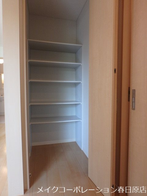 写真は同型タイプ メゾン8 B棟 その他8