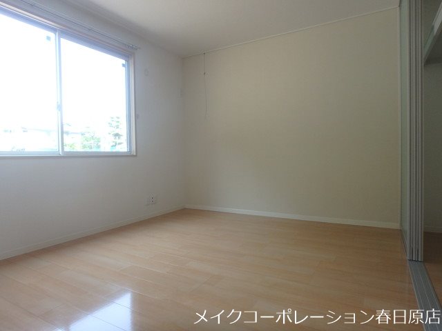 写真は同型タイプ メゾン8 B棟 ベッドルーム