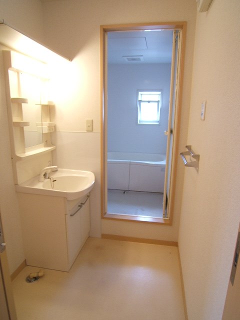 写真は同型タイプ セレッソ若葉台B棟 その他7