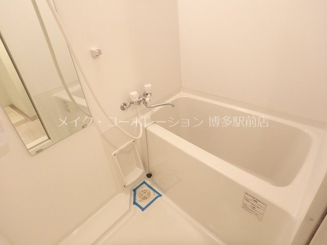 ※入居中の為別部屋写真使用現状優先 グロースメゾン博多山王 風呂画像