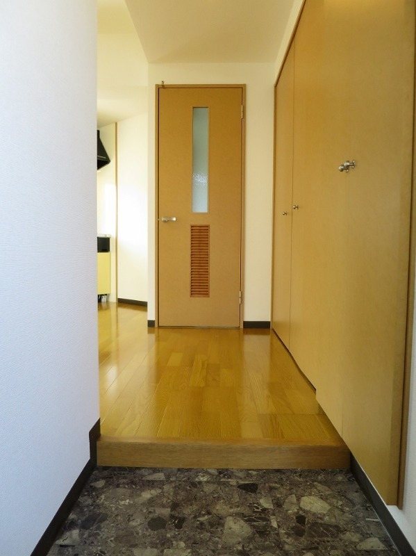 玄関 リファレンス桜坂 玄関