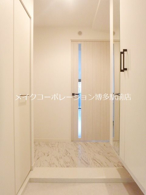 反転タイプ掲載です♪ ヒルズ薬院 玄関