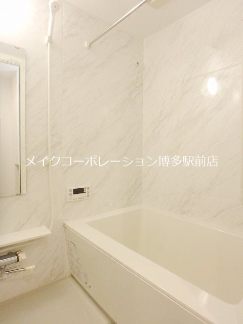 反転タイプ掲載です♪ ヒルズ薬院 風呂画像