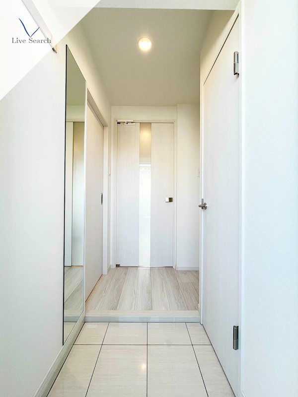 玄関 パグーロ城西 玄関