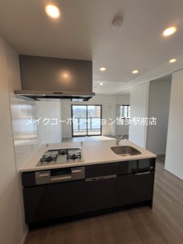 アクロス箱崎駅前クレステイア キッチン