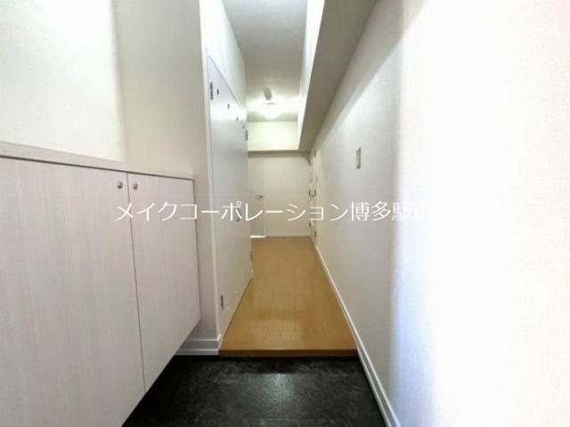 第6よしみビル 玄関