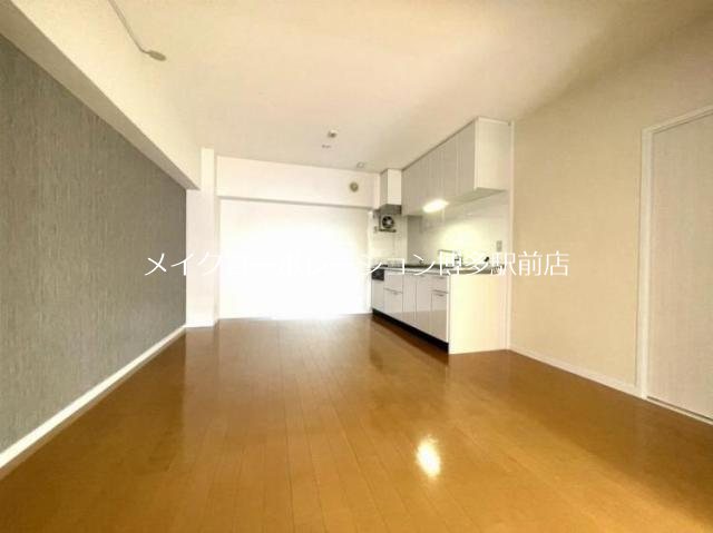 第6よしみビル リビング