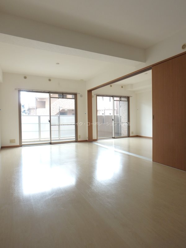 リビング インレット平和 リビング