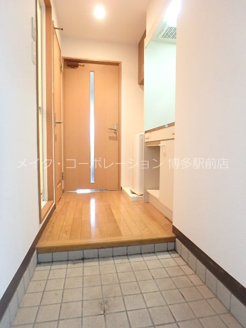 マンション花房 玄関