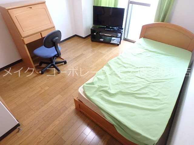 マンション花房 ベッドルーム