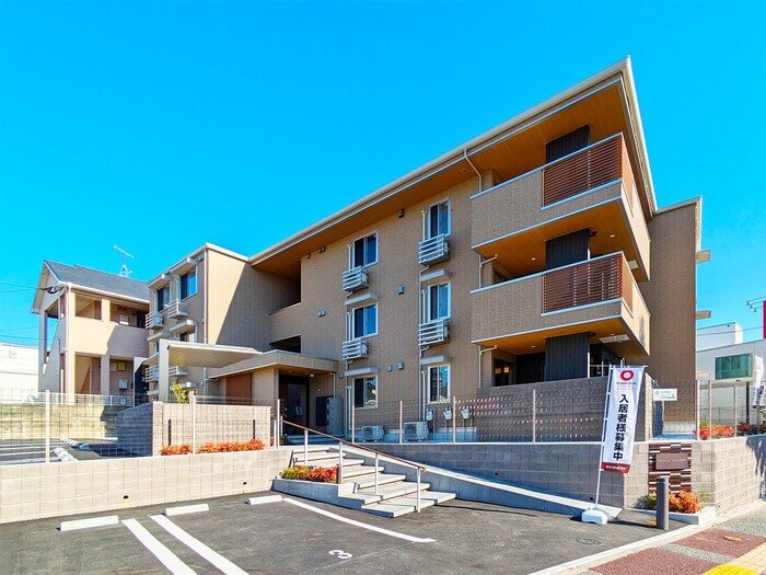 リトルノナチカ 外観