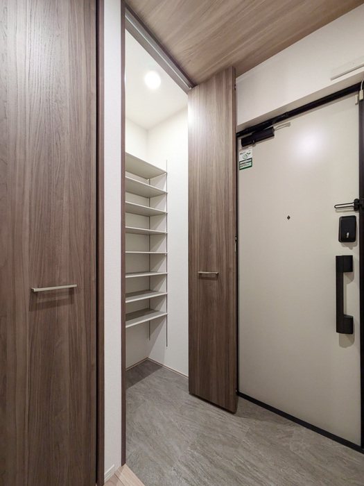 玄関 リトルノナチカ 玄関