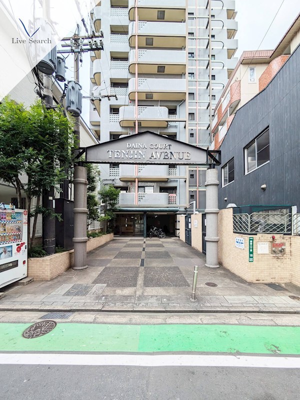 ダイナコート天神アベニュー 玄関