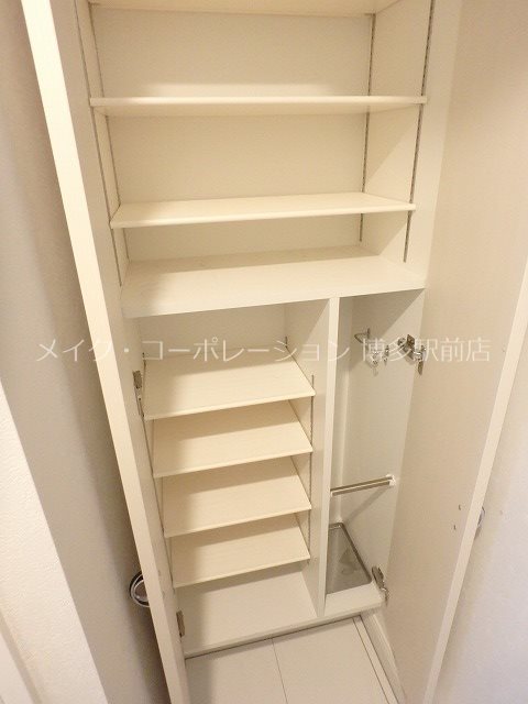 エンクレストベイ天神東Ⅲ 玄関