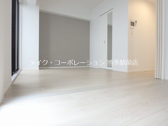 ※入居中の為別部屋写真使用現状優先 エンクレスト博多THE TIME リビング