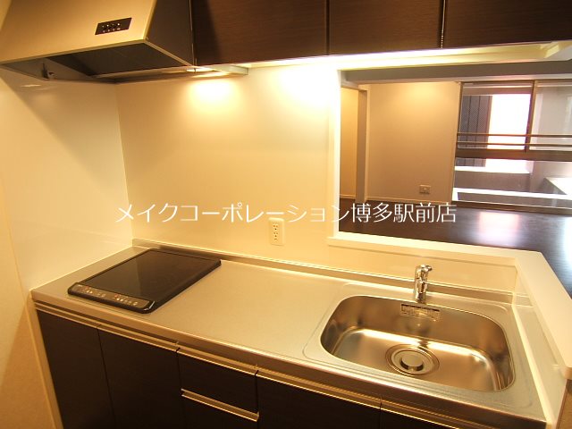 アクタス渡辺通パークシティ キッチン