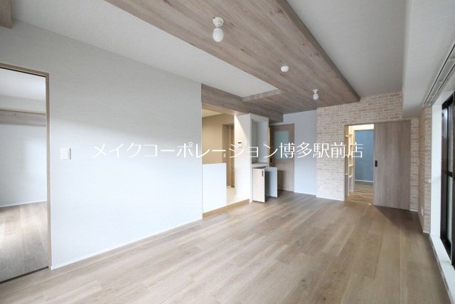 オークピア筑紫丘 リビング