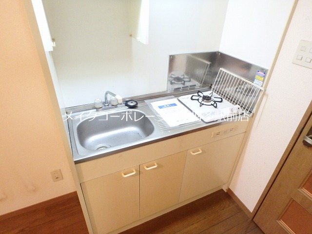 アド・ムーン博多 キッチン