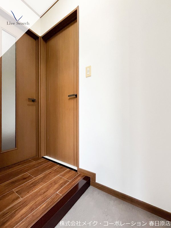 ファミーユ松木Ⅱ 玄関