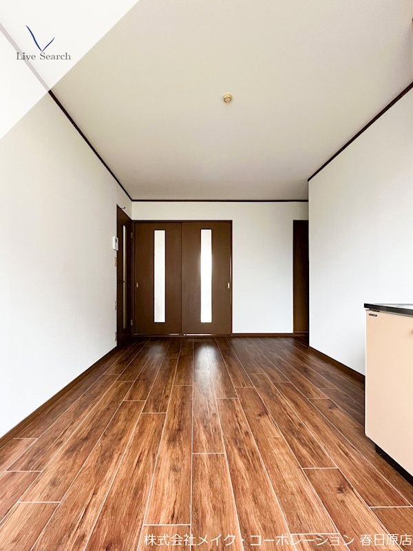 ファミーユ松木Ⅱ リビング