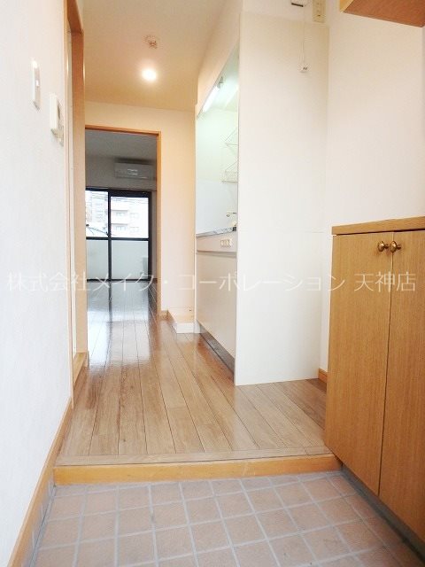 フリーデンス南天神  玄関