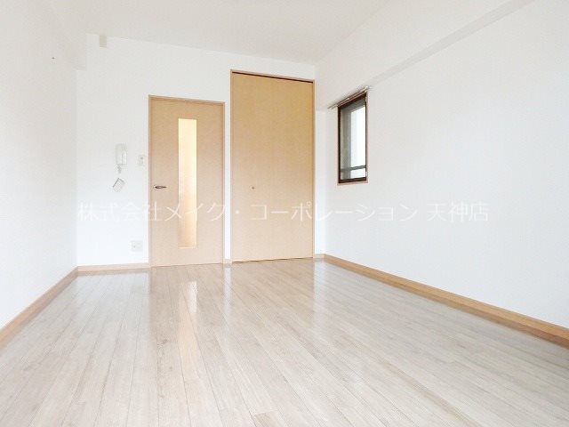 フリーデンス南天神  リビング