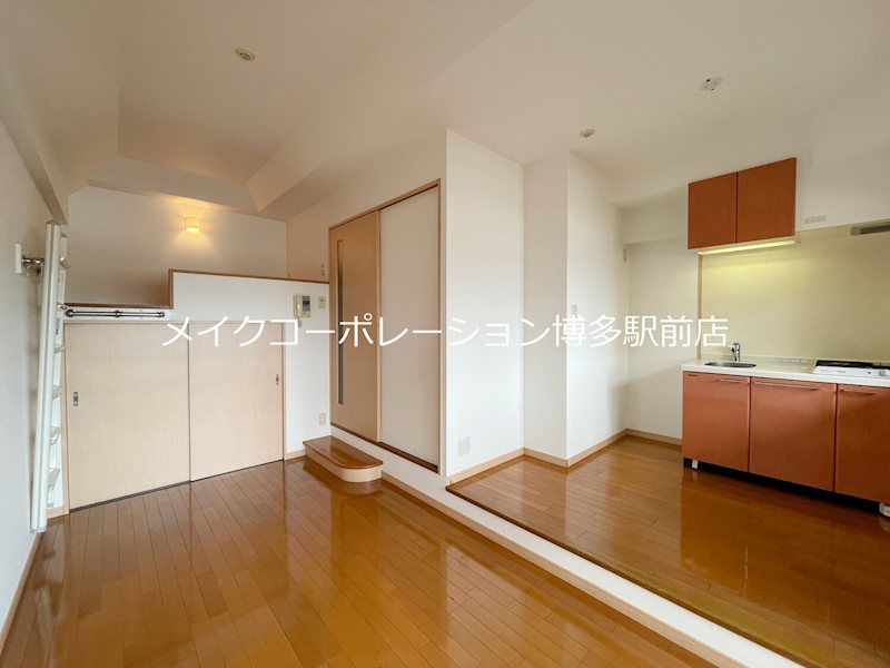 ソフィア高宮Ａ館 リビング