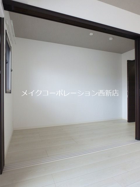 KL TOJIN EAST ベッドルーム