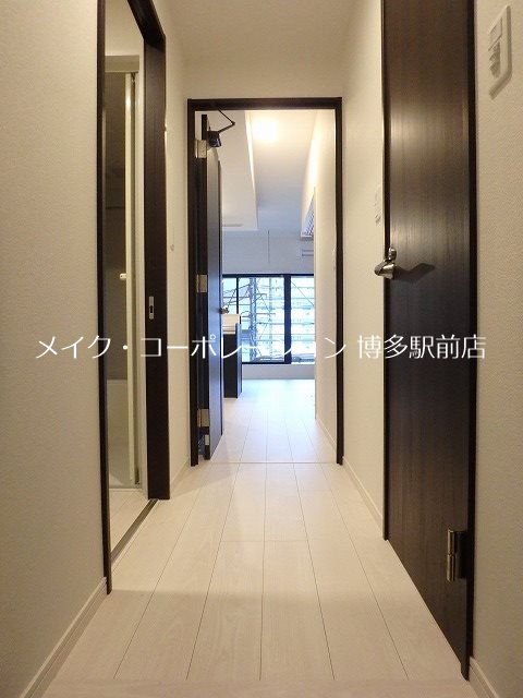 ソレイユルヴァン博多駅南 玄関