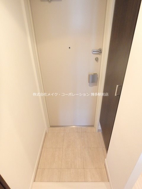 グランフォーレプライム天神東 玄関