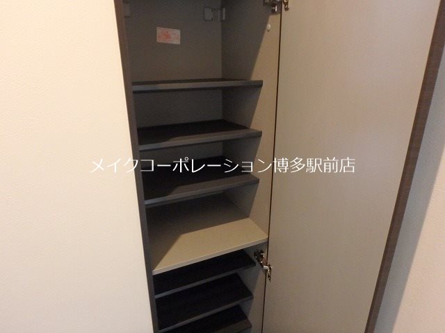 Grandtic サンメゾン博多 玄関