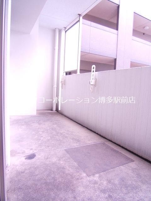 ラファセルフィーナ天神 ベランダ