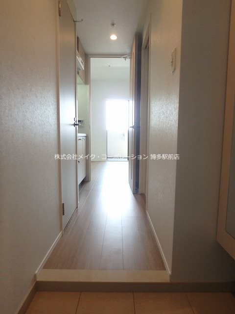 エンクレスト博多ＭＡＴＥ 玄関