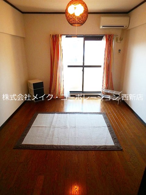 ロマネスク城南第2 ベッドルーム