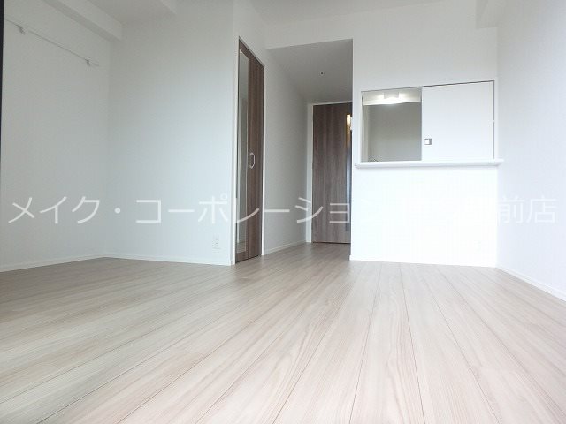 エンクレスト博多駅南STREET   リビング