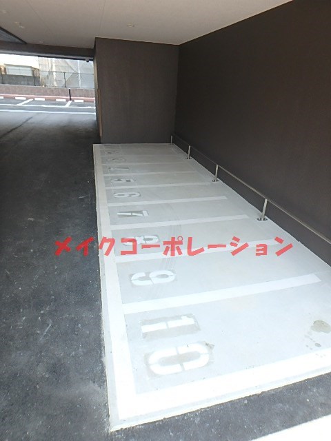 アクタス薬院テラス  駐車場
