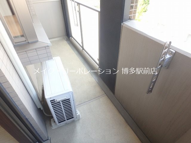ネストピア博多駅前 ベランダ
