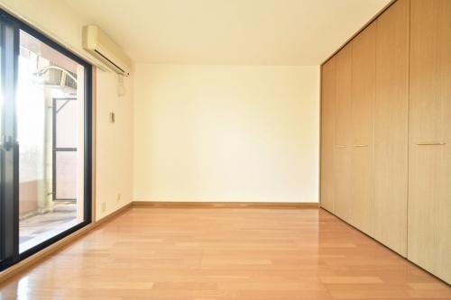 ベッドルーム 第5高島コーポ ベッドルーム