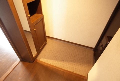 ベルリブール藤 玄関