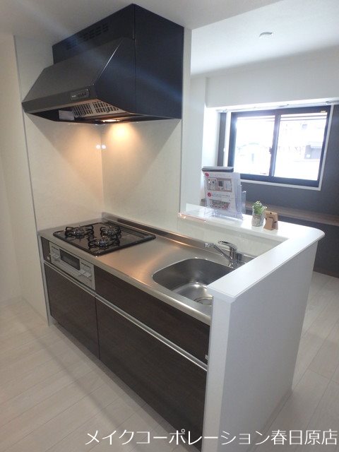 EREINA  キッチン