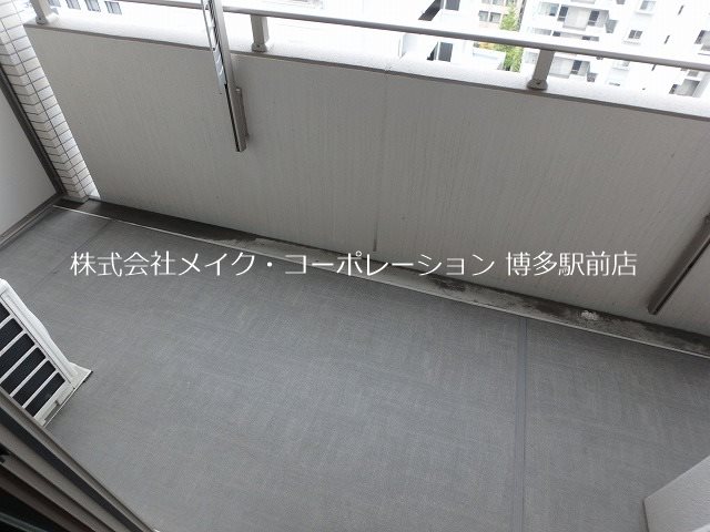 Pond Mum HAKATA ベランダ