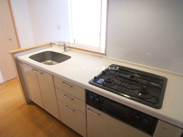 レジディア天神南 キッチン