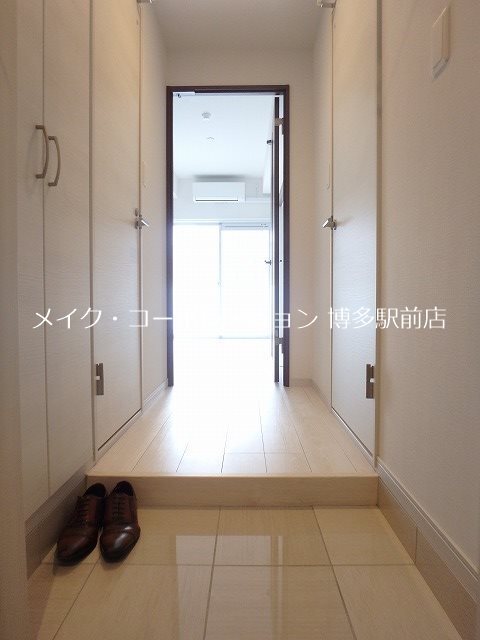 MODERN　PALAZZO博多tres 玄関