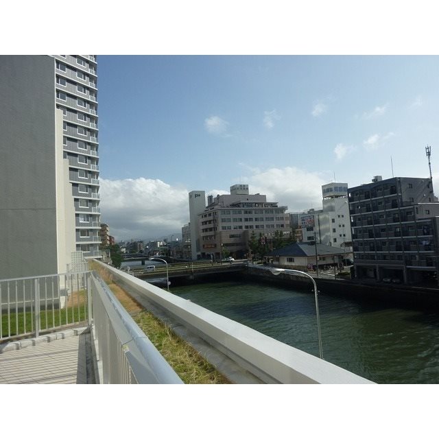 ラクレイス西新レジデンシャルタワー その他6